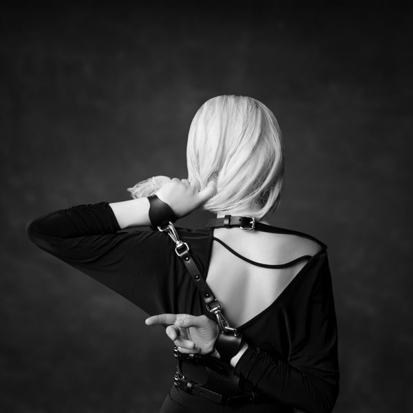 Bondage Accessories, BDSM Cuffs, Ropes Official Avec Amour Lingerie