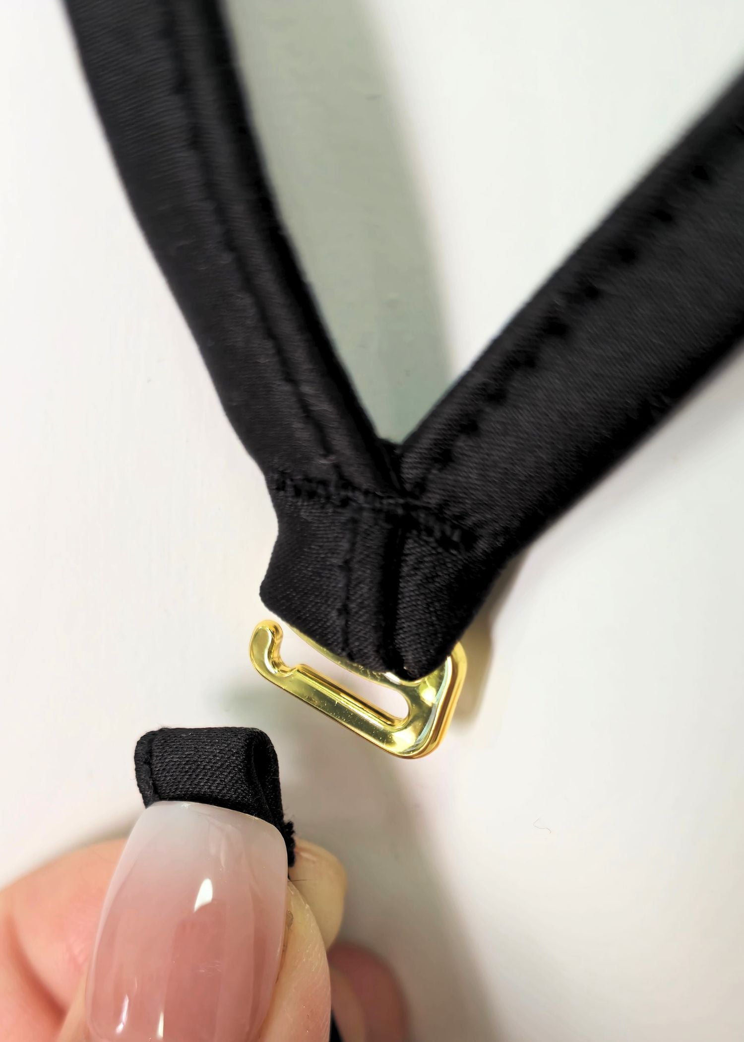AVAM LINES Open Thong (Black) | Avec Amour Sexy Lingerie