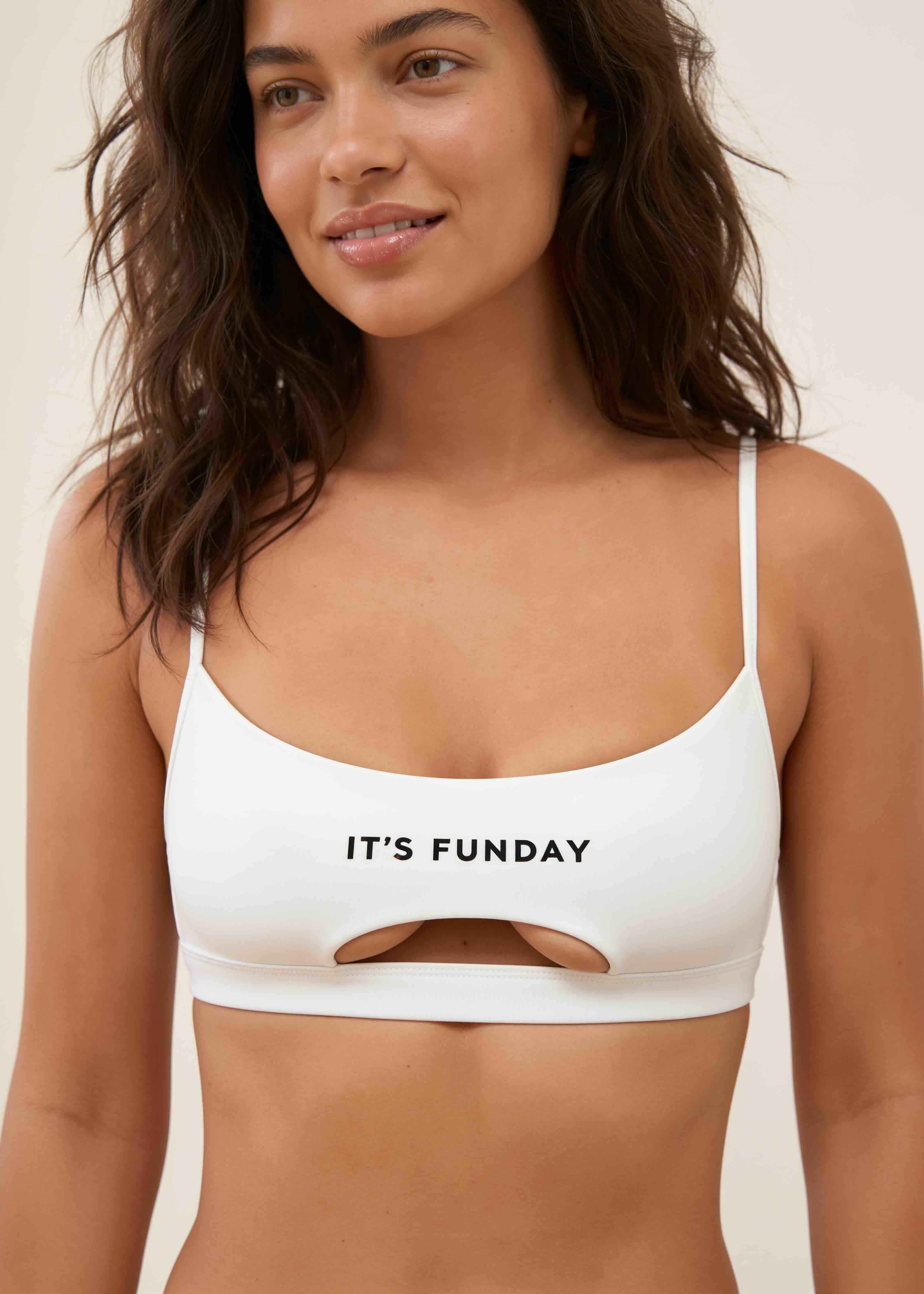 It's Funday (white) Unbasic Crop Bra 