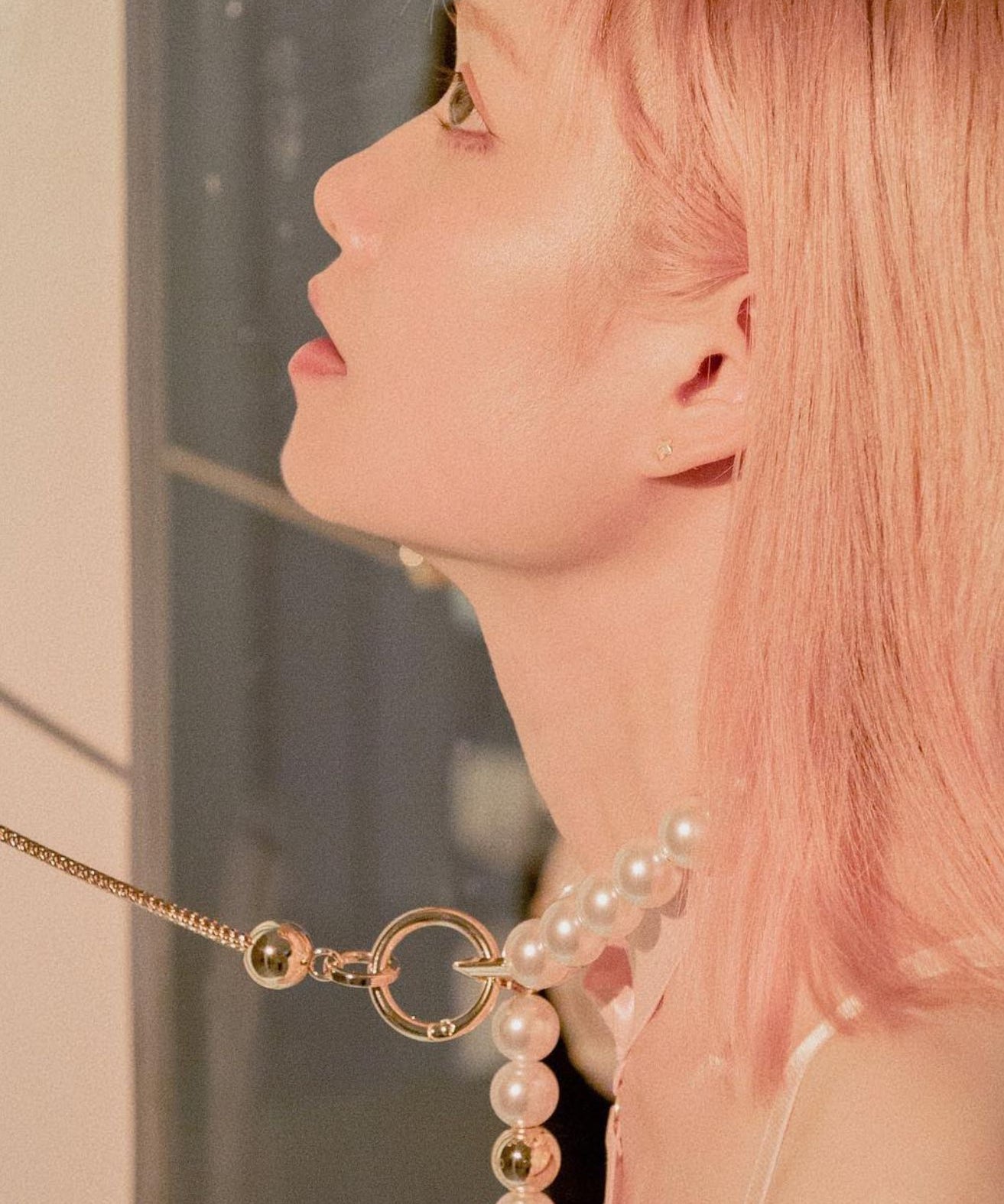 Moist Eyes Chain