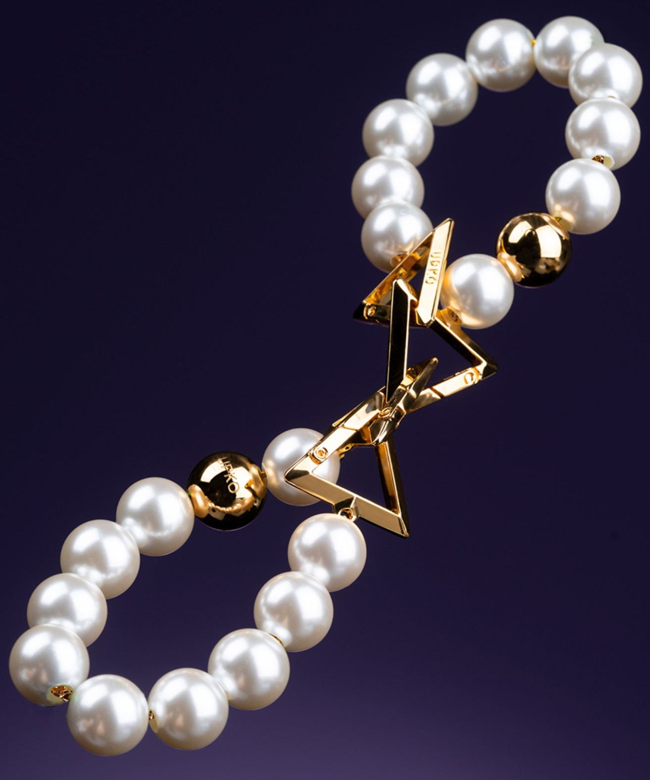 Moist Eyes Pearl Anklets