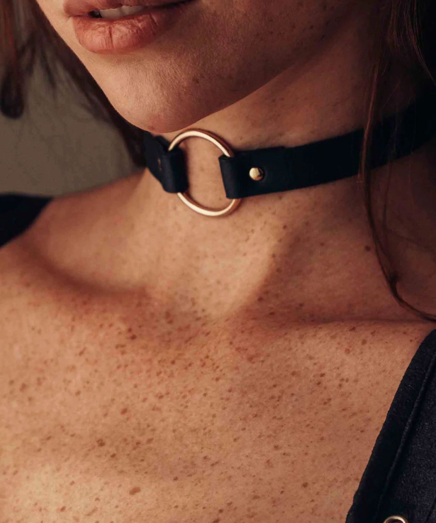 Bijoux Indiscrets MAZE Single Choker (Black) | Avec Amour Lingerie