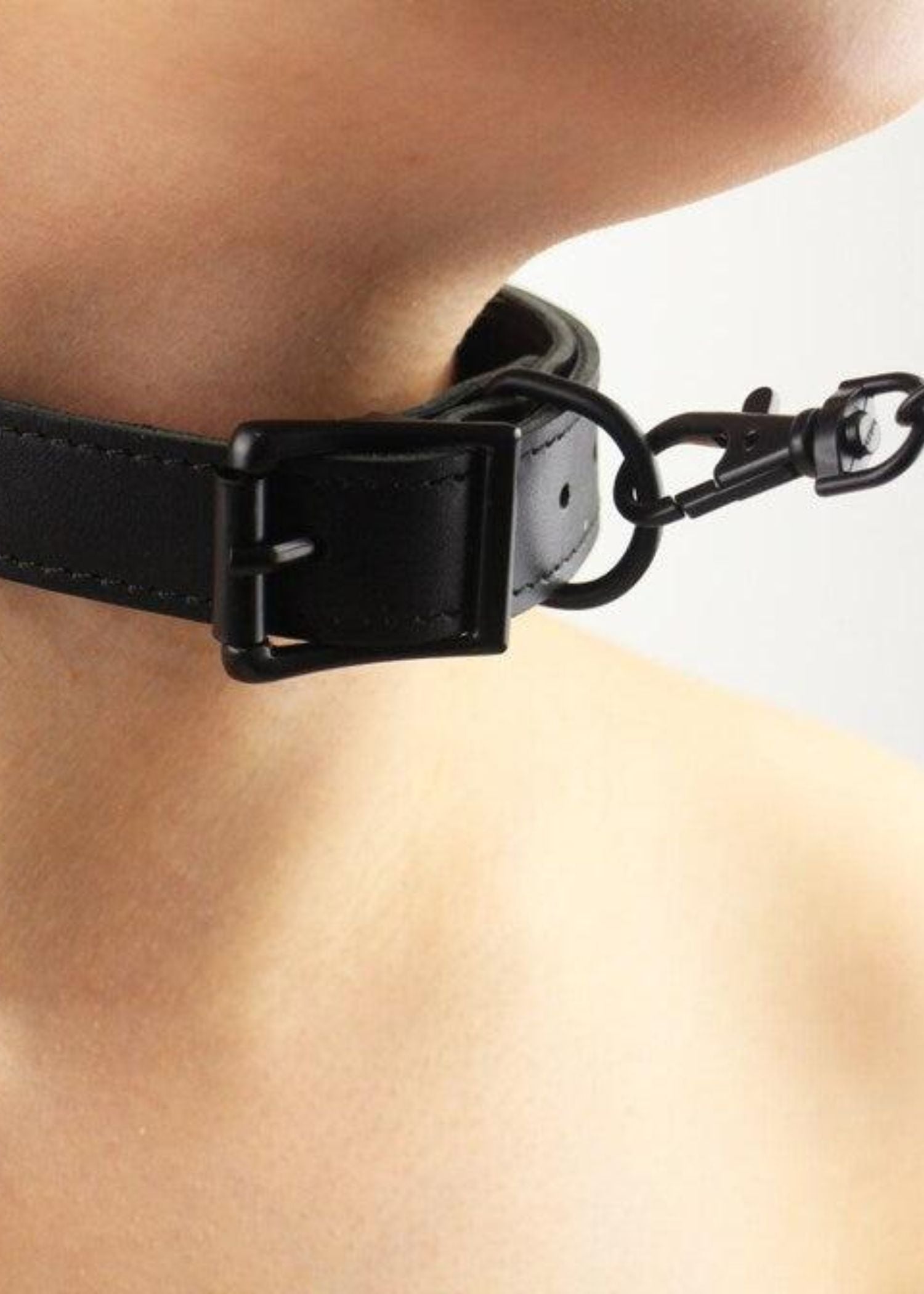 Liebe Seele Flower Rhythm Leather Collar with Leash Choker (Red) | Avec Amour Lingerie