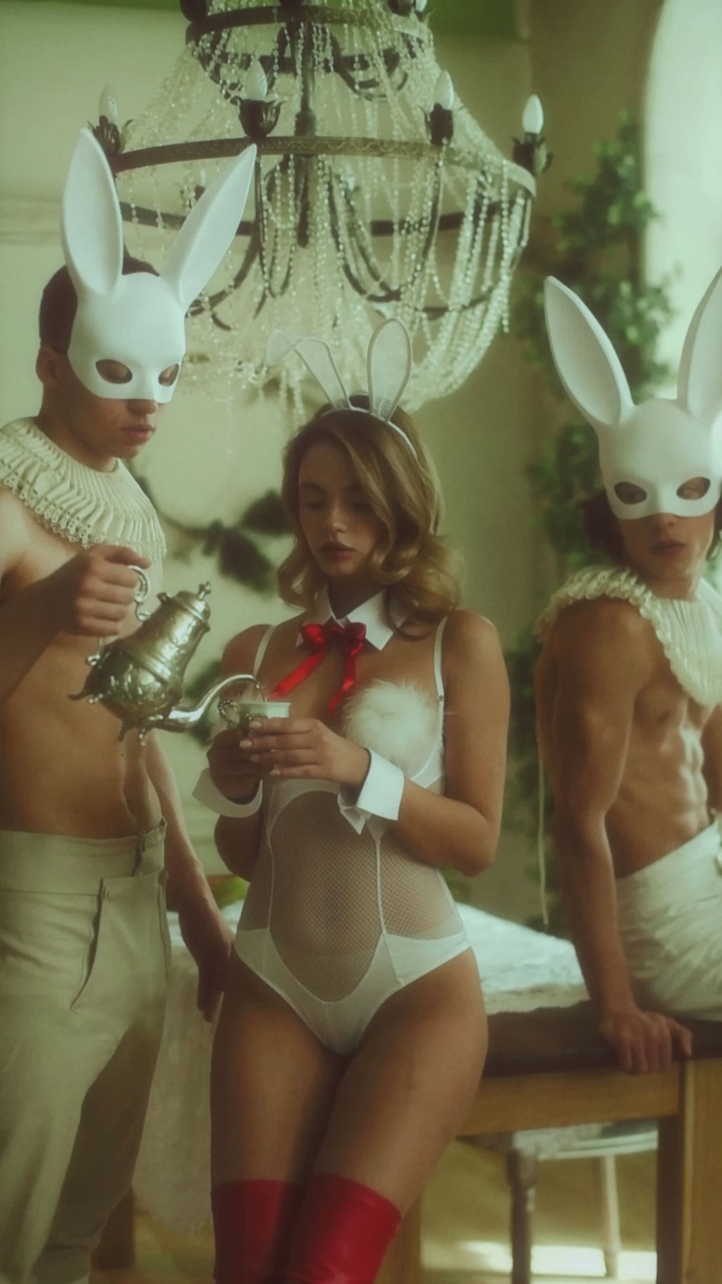 Baed Stories Sexy Bunny Set (White) | Avec Amour Lingerie