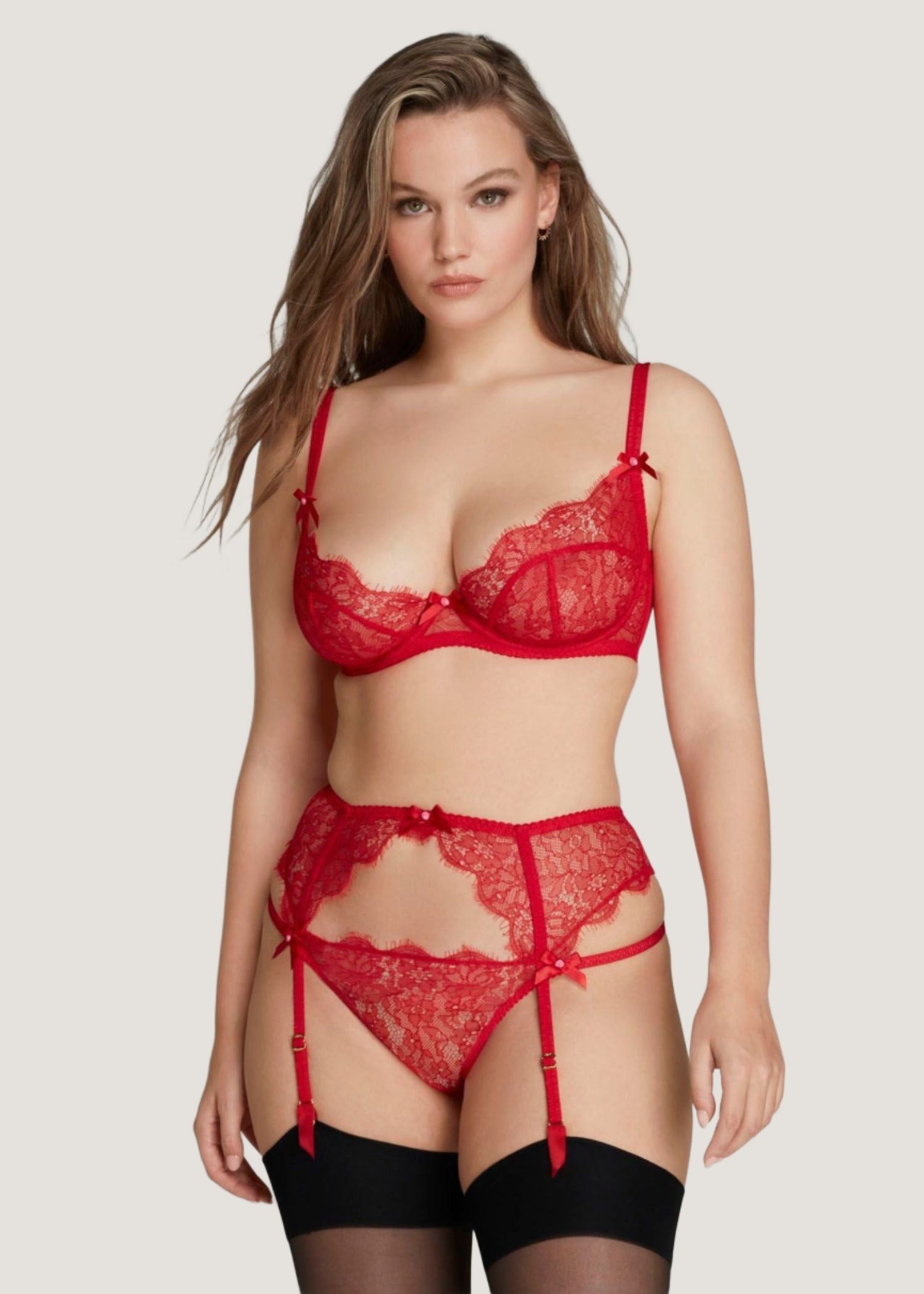 Lorna Lace Plunge Underwired Bra in Red
