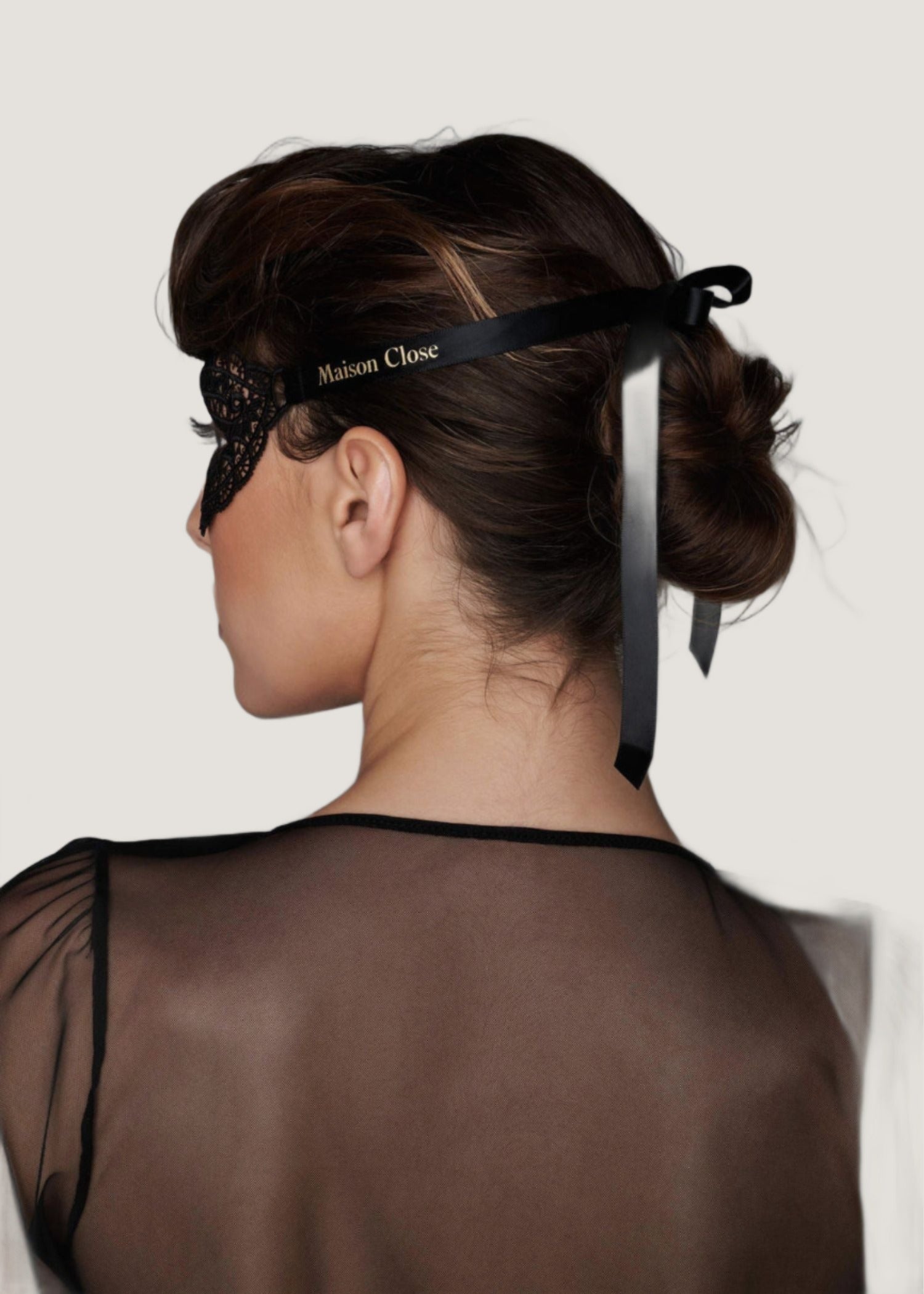 Maison Close Le Ravissant Les Romantiques Mask (Black) | Avec Amour Luxury Lingerie