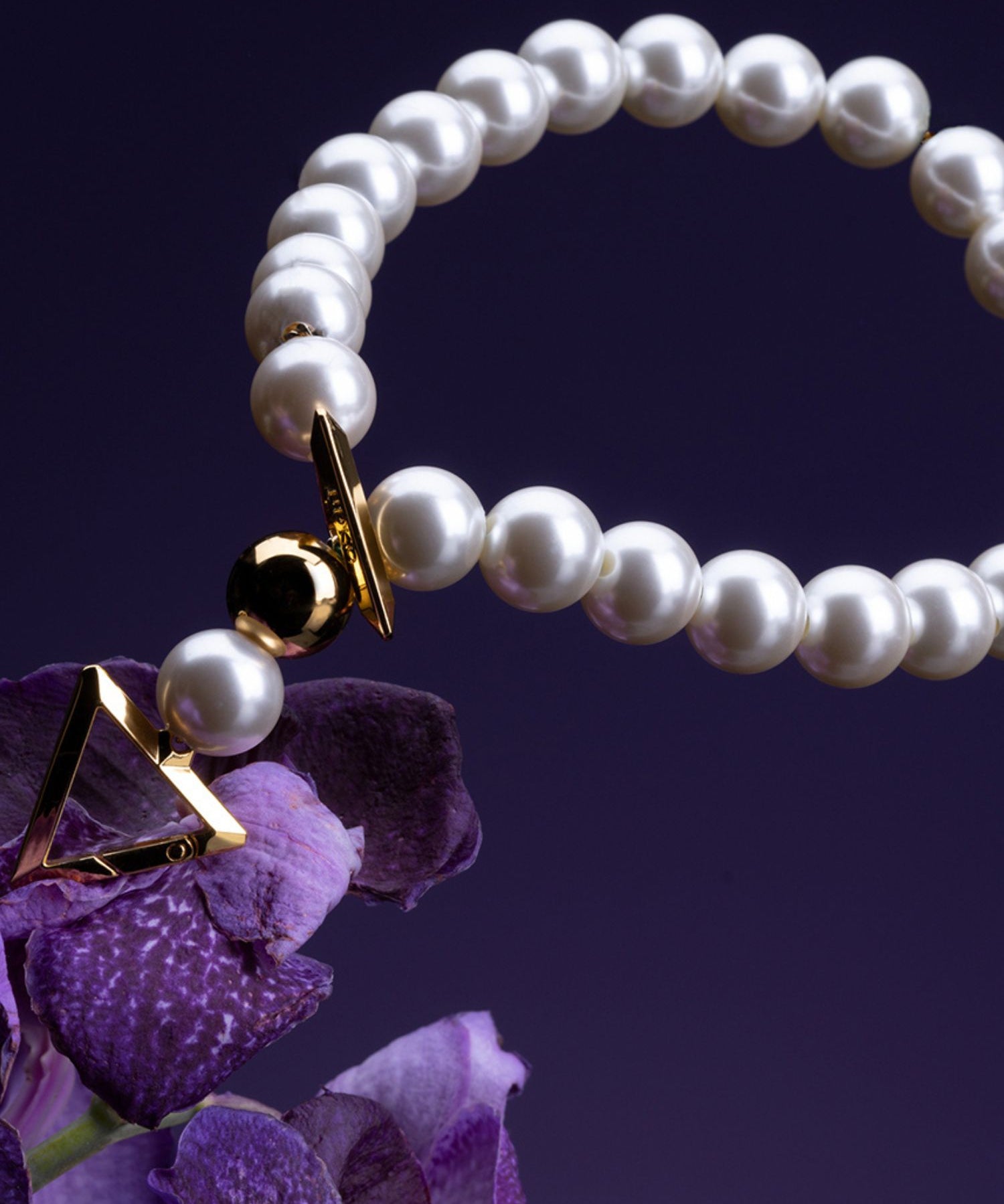 UPKO Moist Eyes Pearl Collar Choker / Necklace - Luxury Fashion Jewelry | Avec Amour Luxury Lingerie